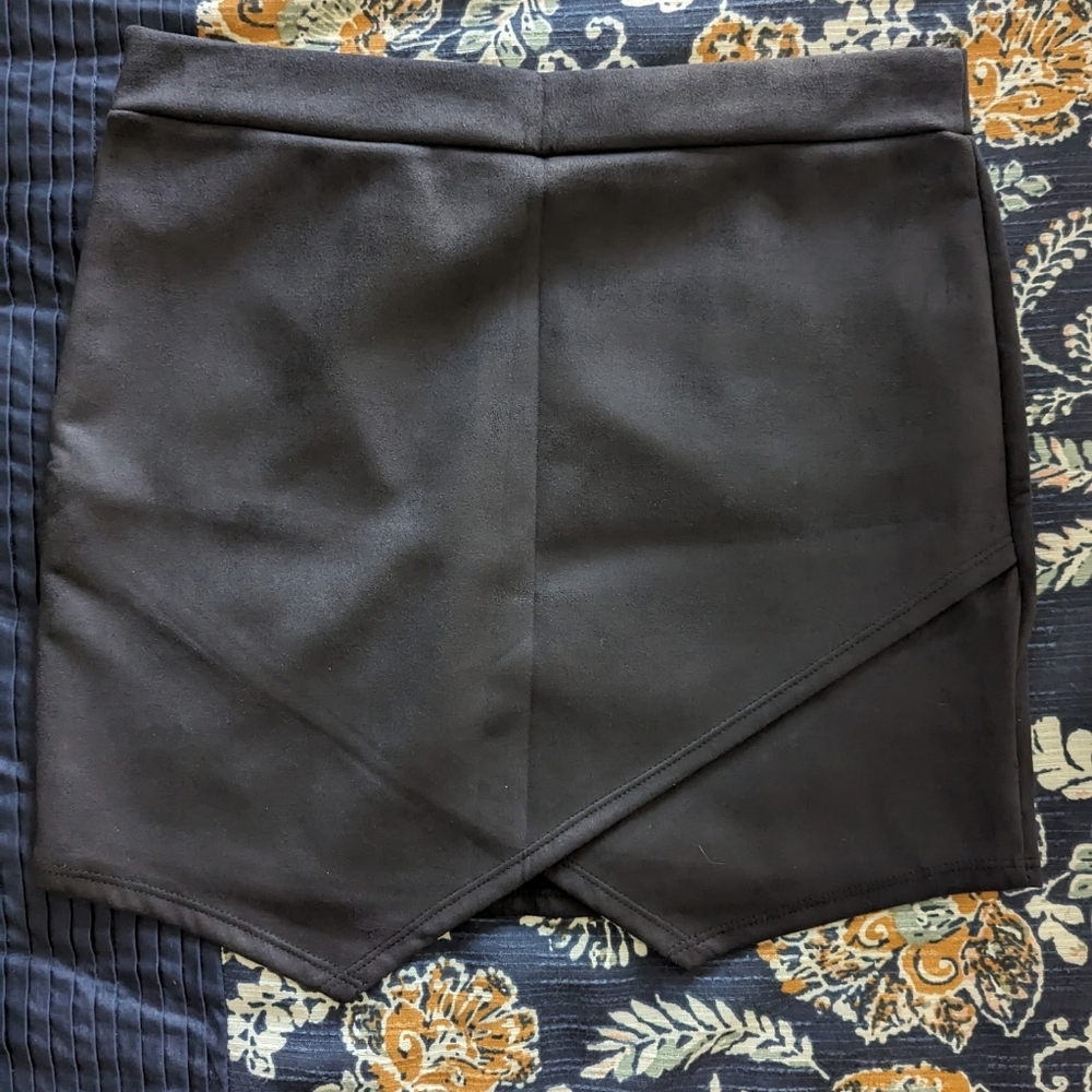 Women's Newbury kustom black skirt